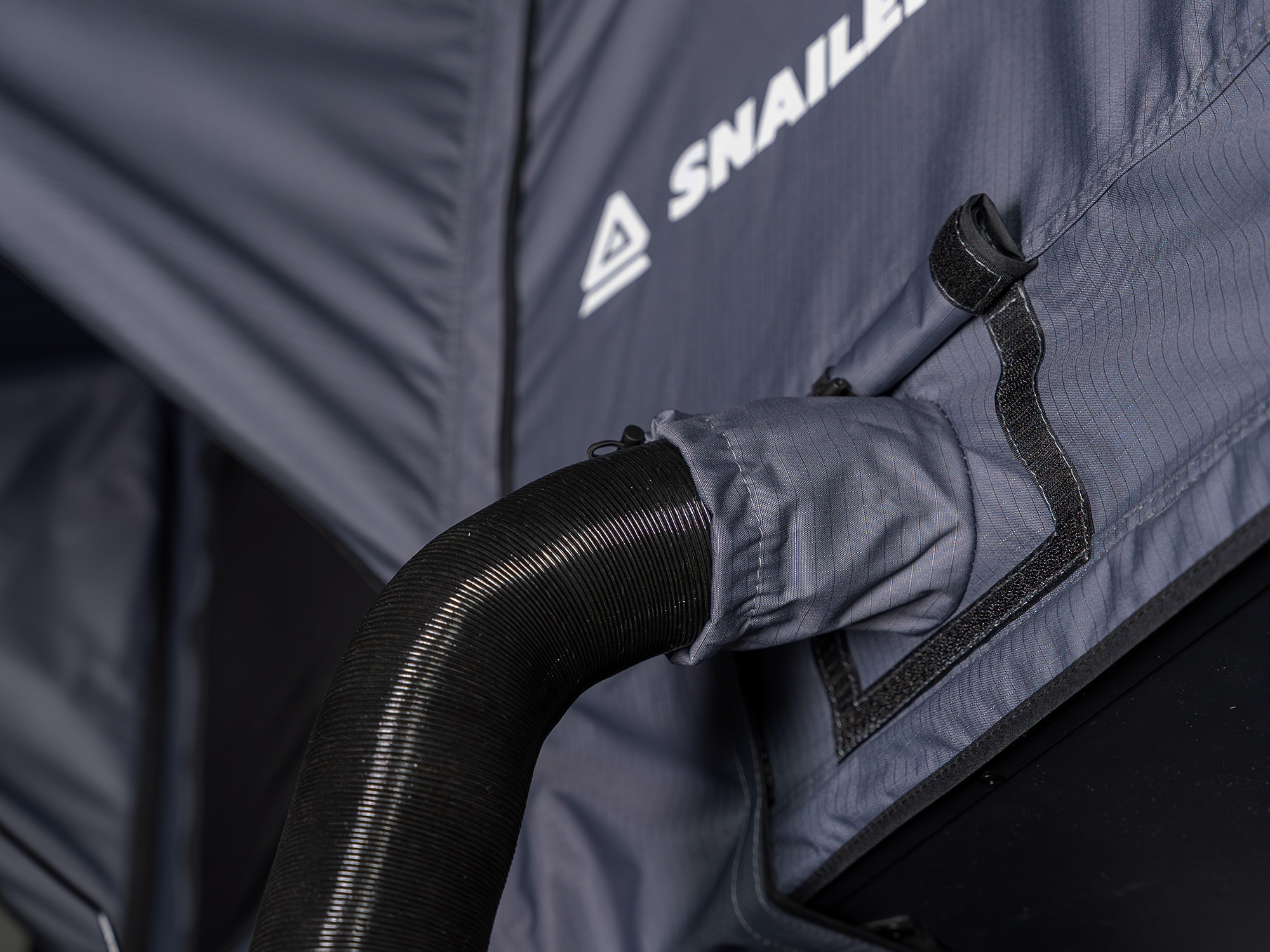 SNAILER® Abis MAX - namiot dachowy w twardej obudowie dla rodzin